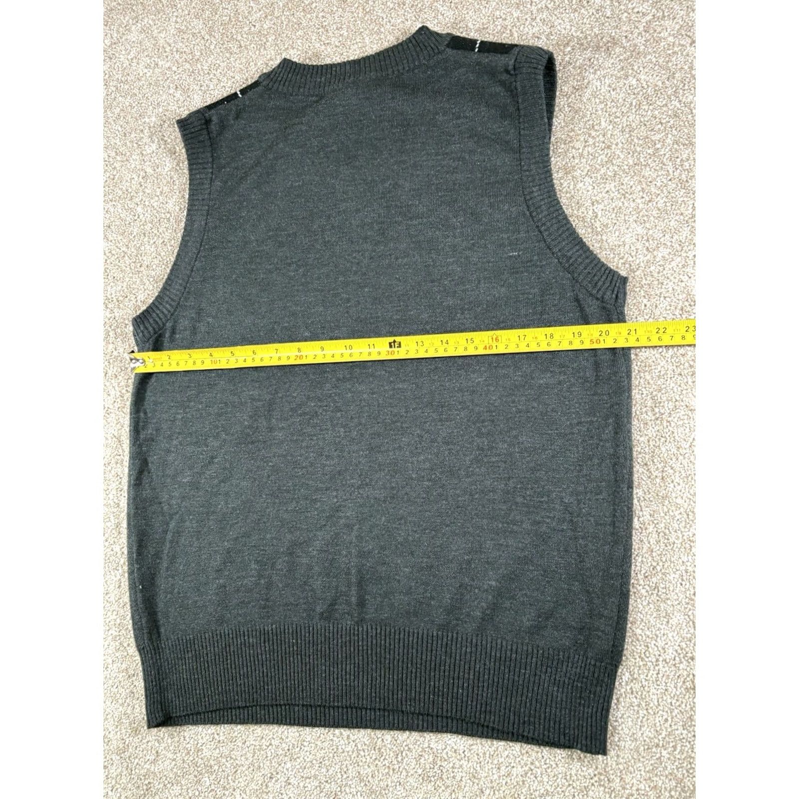 Southpole VINTAGE South Pole Argyle Black & Grey Sweater Vest Men’s Large V-Neck Sleeveless 100% Acrylic Knit Casual Regular Logo Seasonal Fall Winter Spring Size US L / EU 52-54 / 3 - 6 Thumbnail