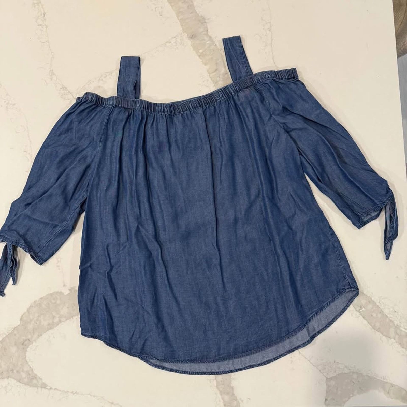 Chicos Chicos Cold Shoulder Chambray 3/4 Tie Sleeve Top Women’s 3 Size XL / US 12-14 / IT 48-50 - 6 Thumbnail