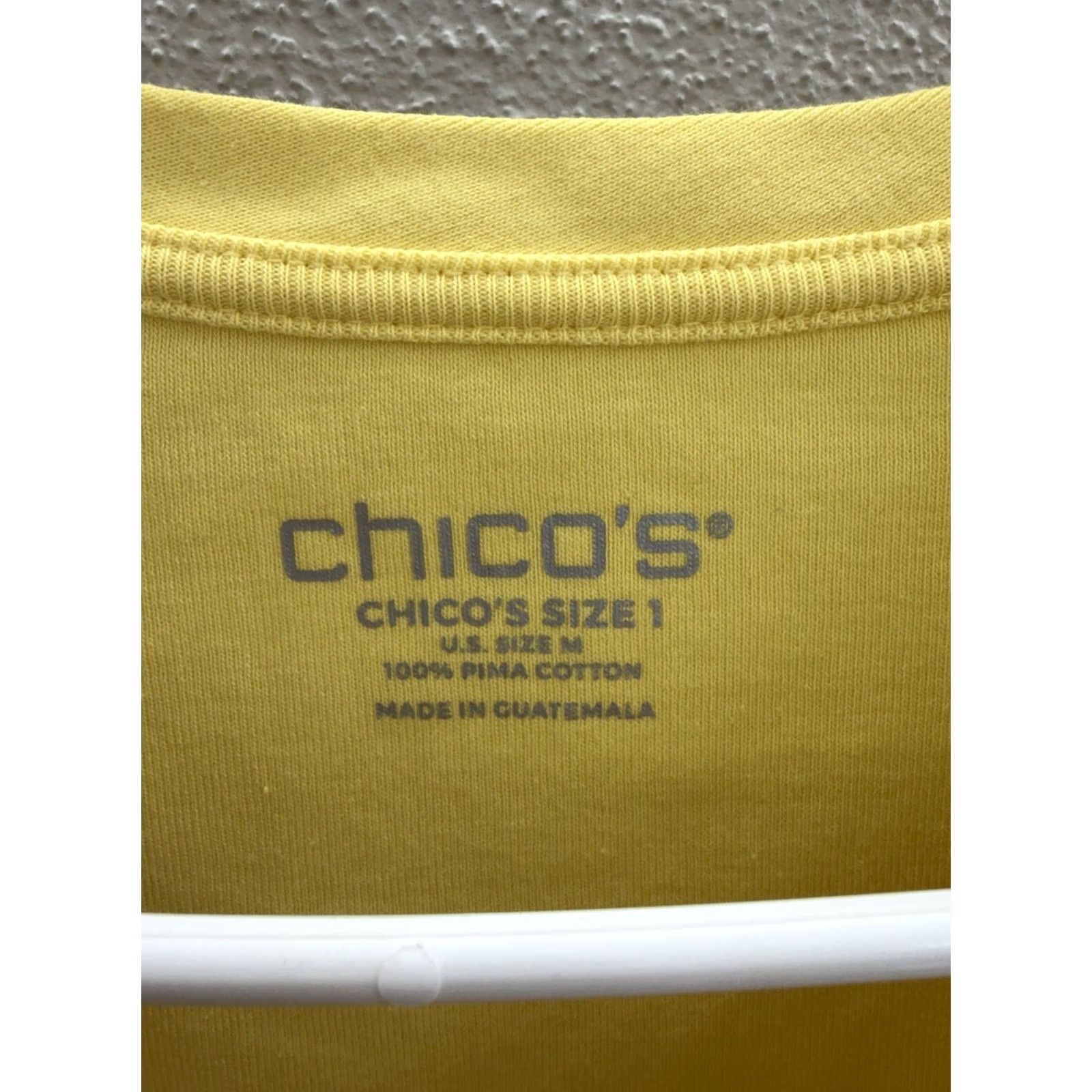 Vintage Item Specifications: Dimensions: 6" x 4" x 1/2 Size M / US 6-8 / IT 42-44 - 4 Thumbnail