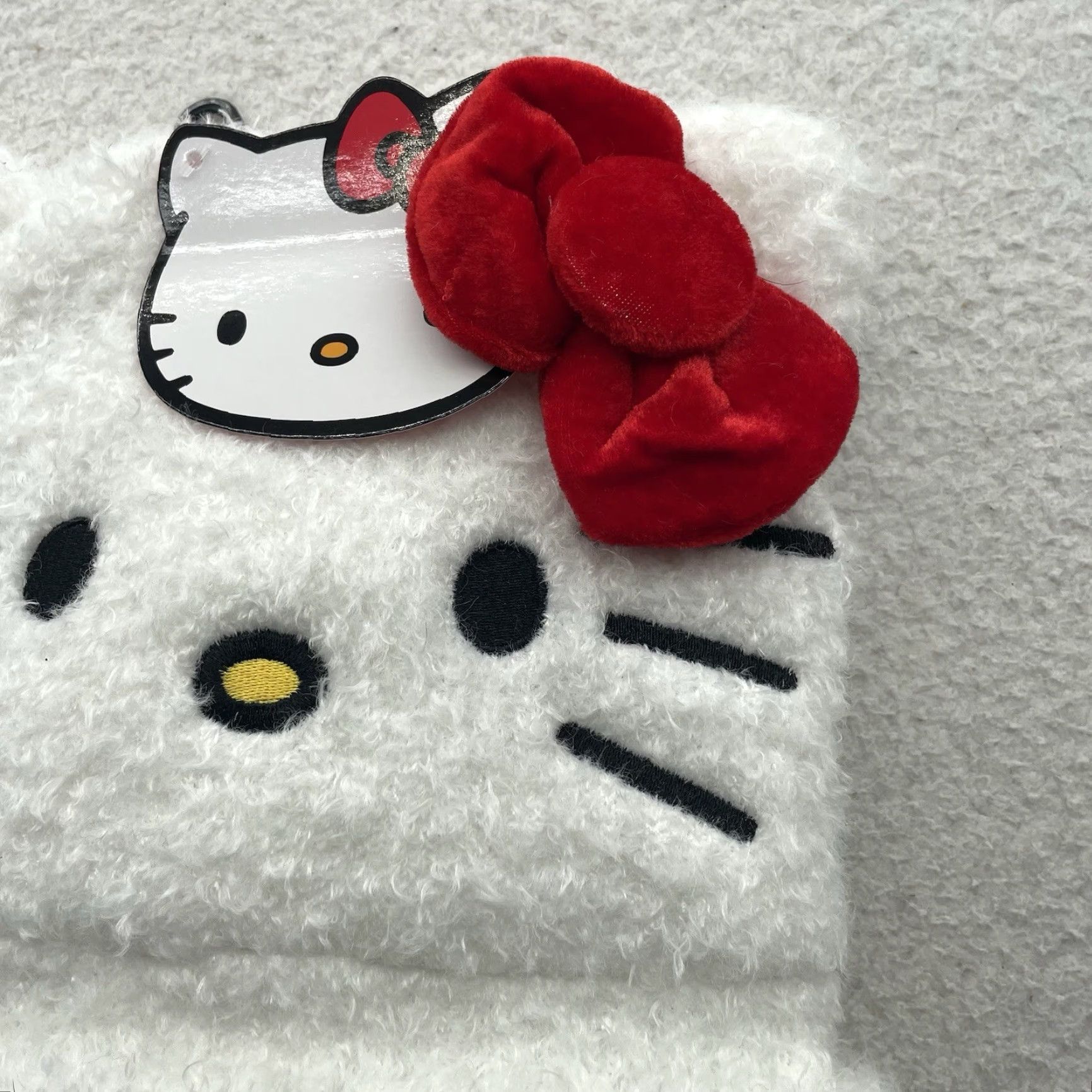 Vintage NWT Hello Kitty Beanie Adult OSFM Big Kid Teenager Fuzzy Soft Winter Hat Cute Size ONE SIZE - 2 Thumbnail