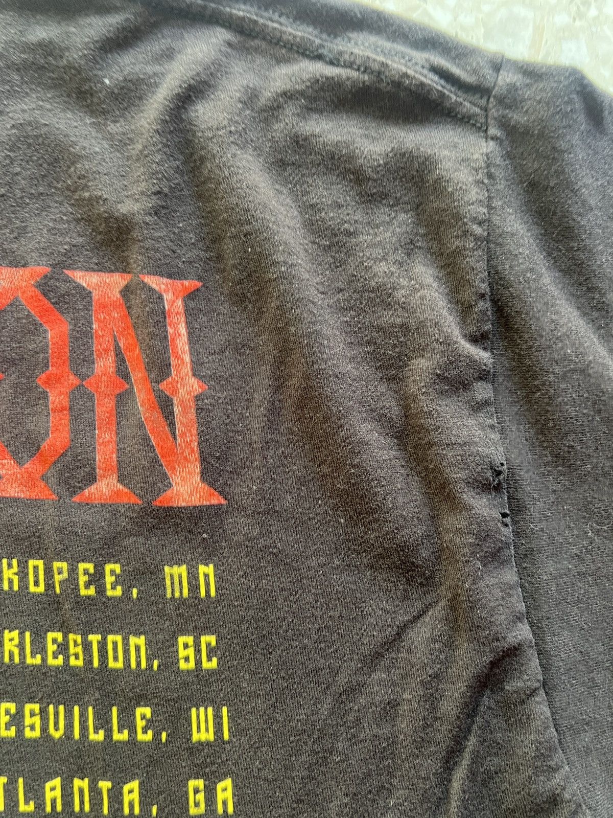 Tultex Mastodon 2017 Tour Shirt XL Metal Rock Band Thrashed faded Size US XL / EU 56 / 4 - 14 Thumbnail