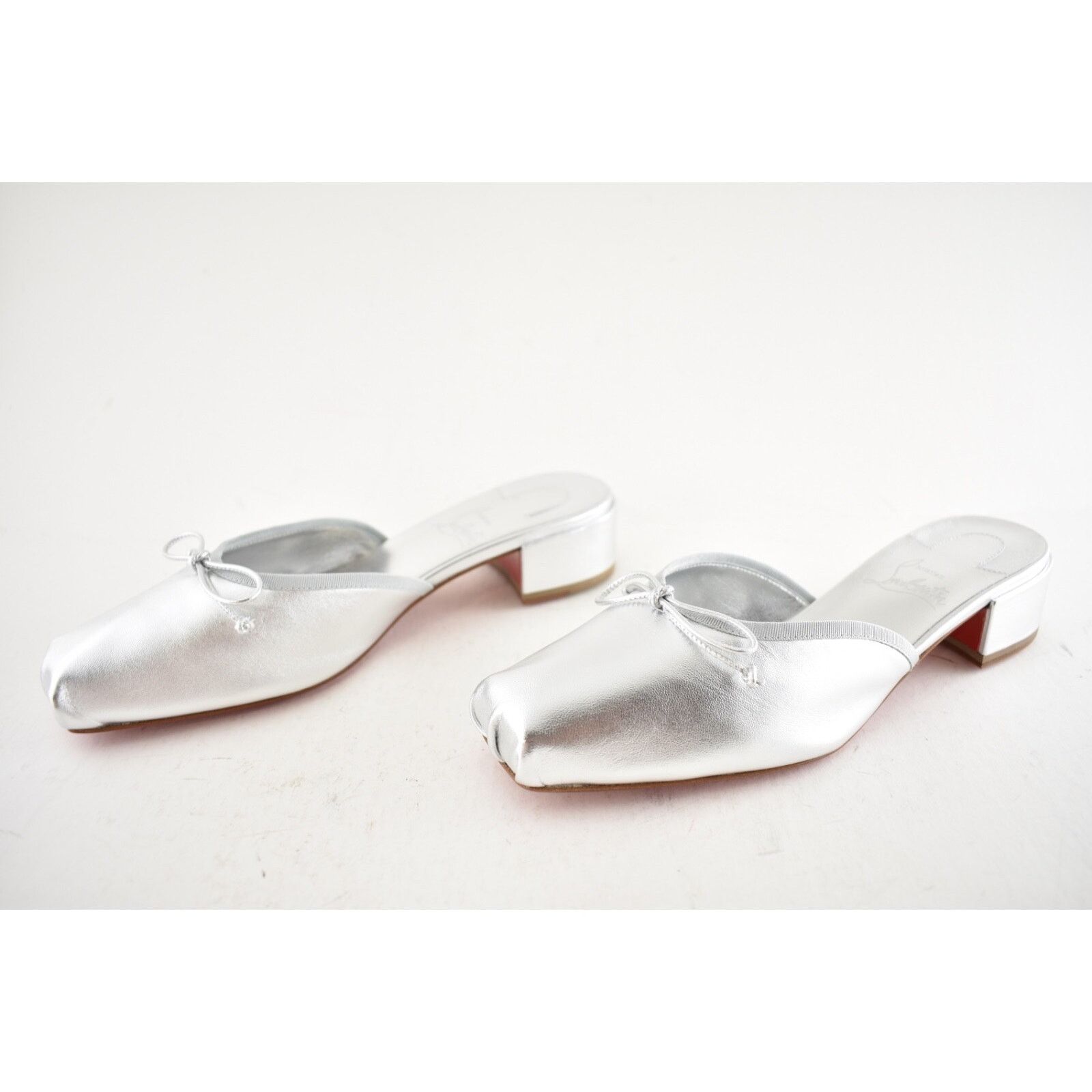 Christian Louboutin Christian Louboutin Mimiflirt 30 Silver Ballet Ballerina Size US 10 / IT 40 - 14 Thumbnail