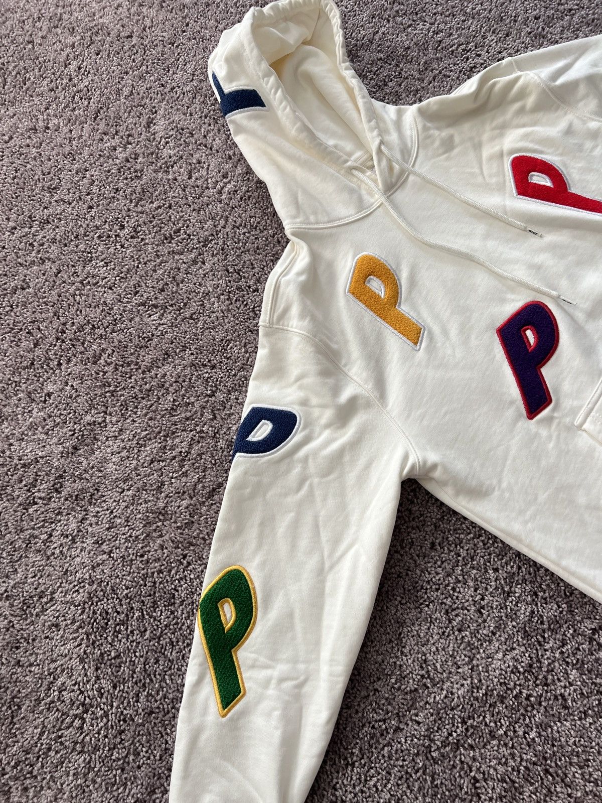 Palace × Vintage Palace Hoodie ‘P’ Size US S / EU 44-46 / 1 - 2 Thumbnail