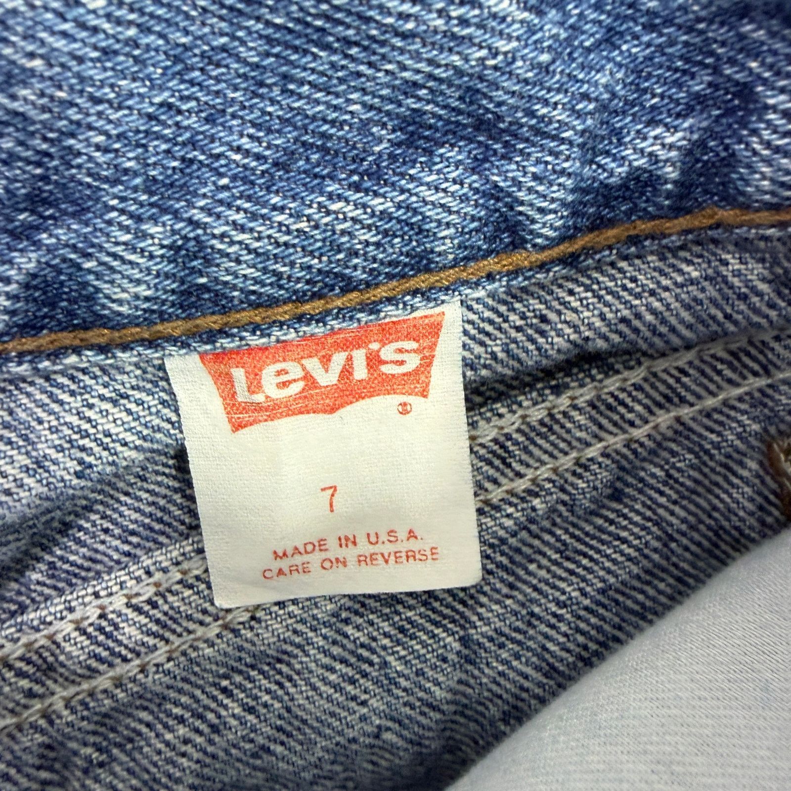 Vintage Vintage Levis 900 Jeans Women's 7 (26x31) Blue Mom High Rise Size 26" / US 2 / IT 38 - 3 Thumbnail