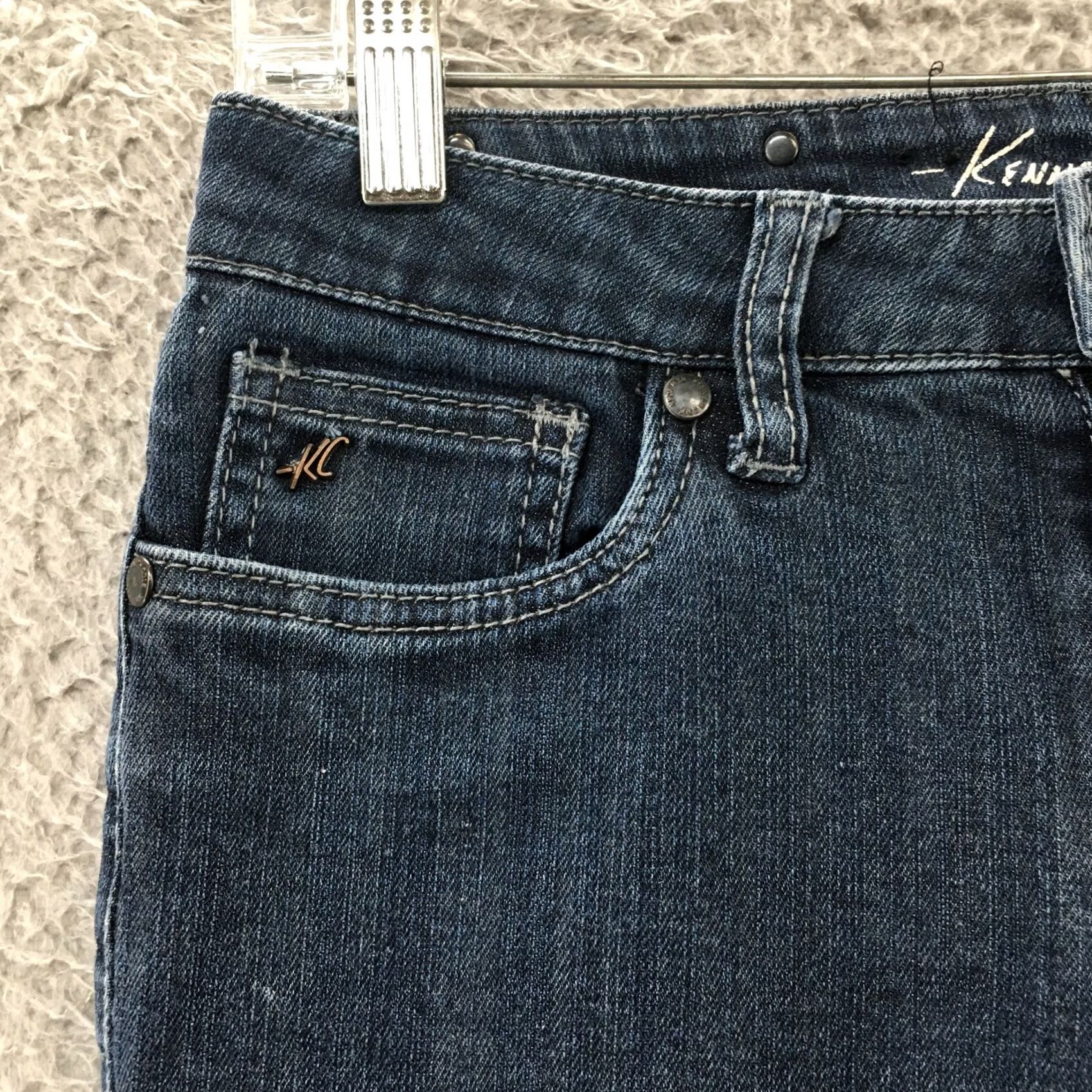 Kenneth Cole Kenneth Cole Jeans Tapered Jeans Womens 25 28x32 Blue Denim Low Rise Zip Fly Shoes? Size 42" / US 20 - 4 Thumbnail