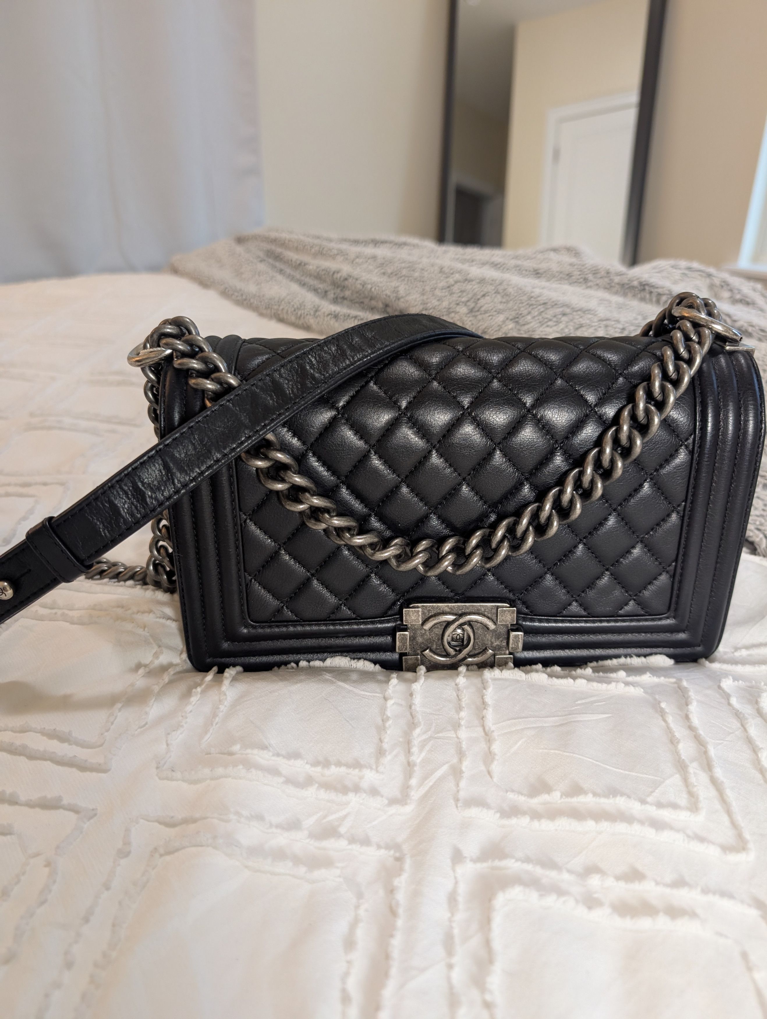 Chanel Chanel Black Quilted Lambskin Leather Boy Bag Size ONE SIZE - 8 Thumbnail