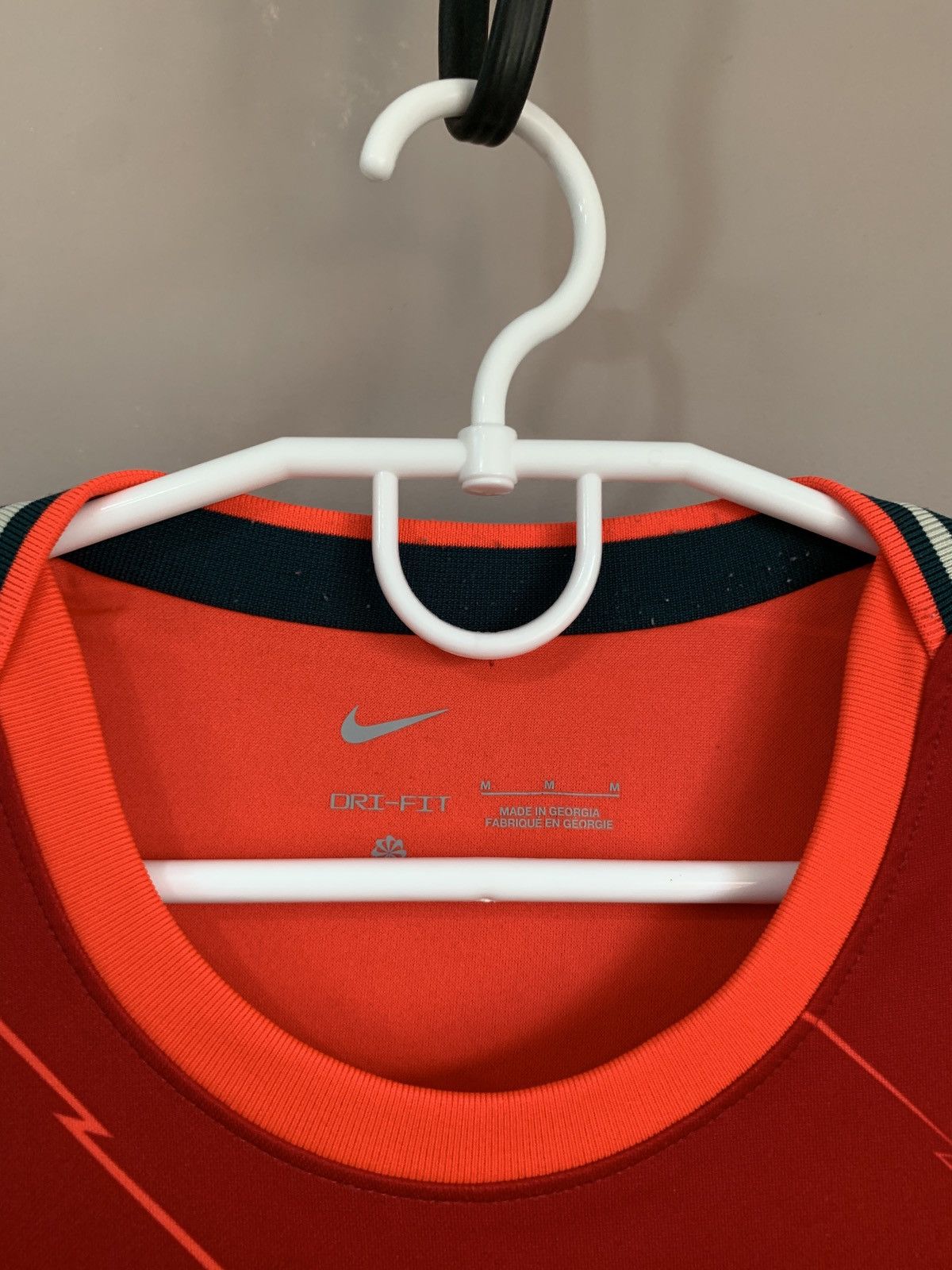 Nike Liverpool 2021 Home Football Shirt Nike Soccer Jersey Sz M Size US M / EU 48-50 / 2 - 13 Thumbnail