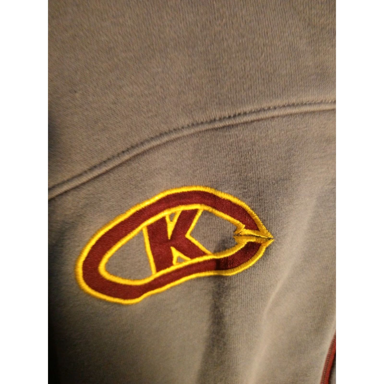 Vintage VINTAGE LeBron James Made In USA Rare Hoodie Embroidered 2XL Gray Mens Hooded Zip Cotton Blend United States Embroidered USA Size US XXL / EU 58 / 5 - 3 Thumbnail