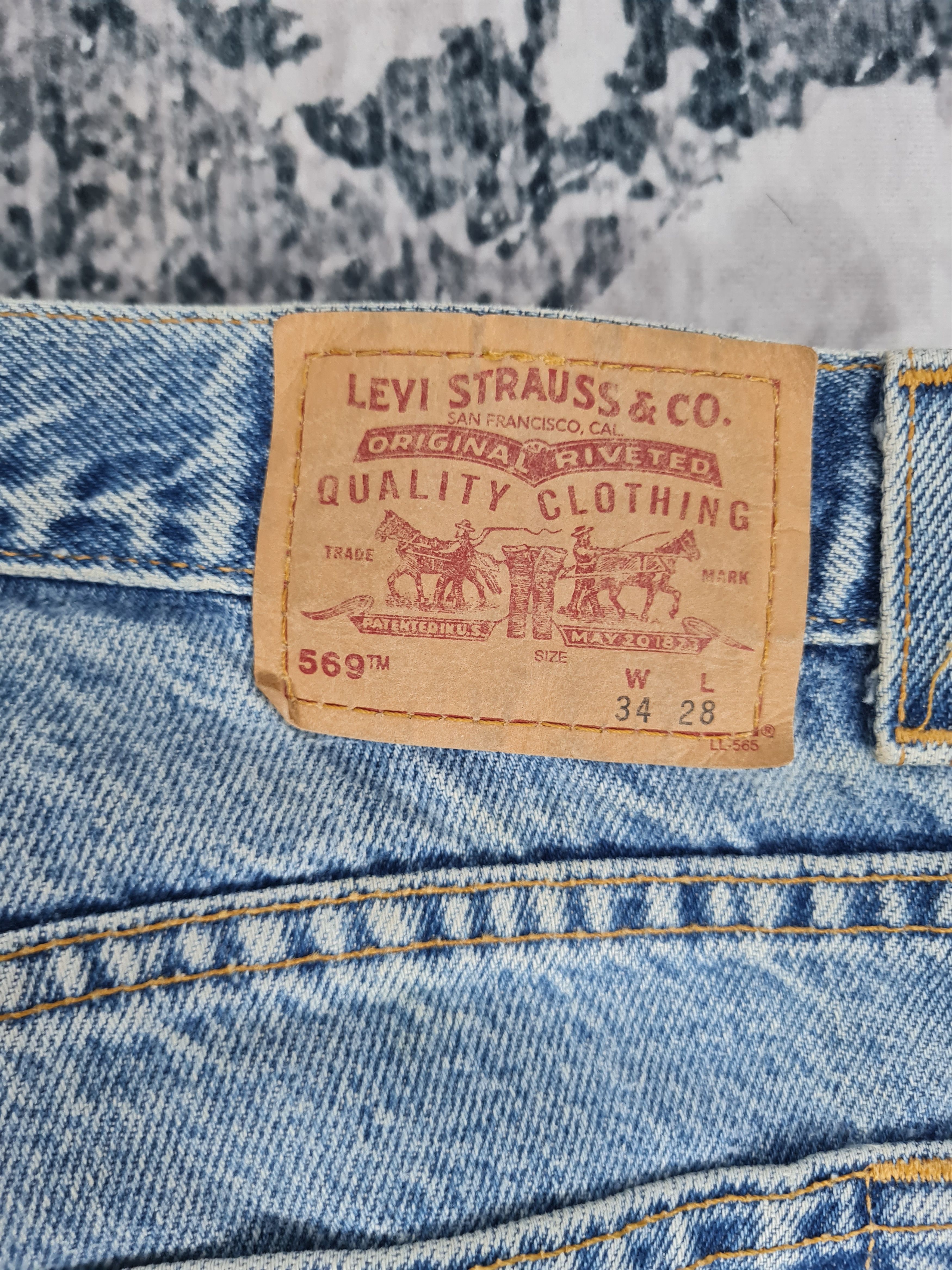 Levi's Vtg LEVIS 569 Straight Cut Ripped Cropped L0372 Size 34X26.5 Size US 34 / EU 50 - 12 Thumbnail