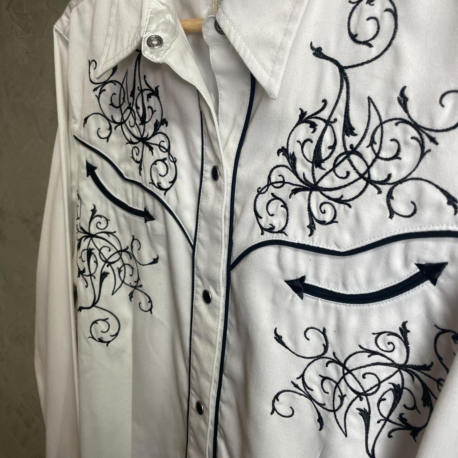 Roper Roper Vintage Western Pearl Snap Embroidered XL Button Up Size US XL / EU 56 / 4 - 2 Thumbnail