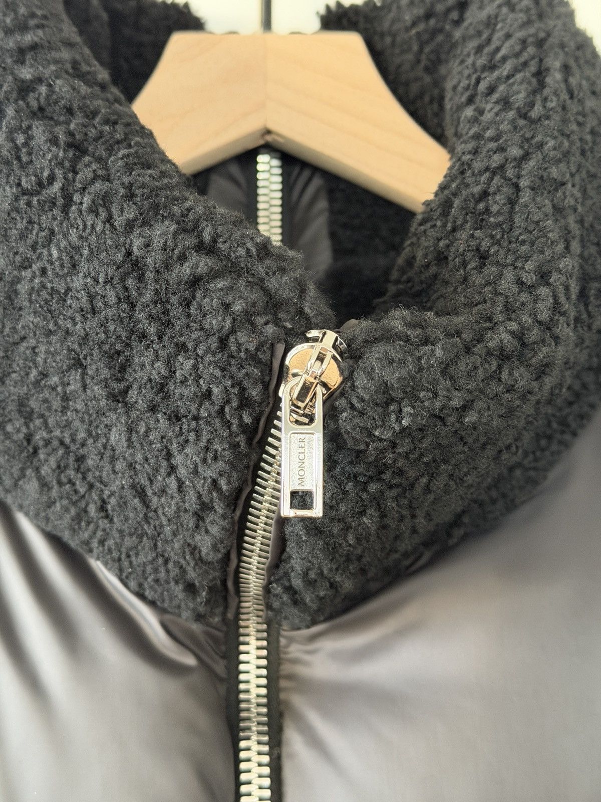 Moncler × Rick Owens Cyclopic Genuine Shearling Trim Down Puffer Jacket Black 4 Size US XL / EU 56 / 4 - 3 Thumbnail