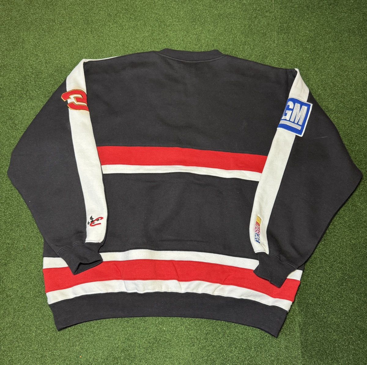 Chase Authentics × NASCAR × Vintage Vintage 90s Dale Earnhardt RARE Chase Nascar Sweatshirt Size US XL / EU 56 / 4 - 4 Thumbnail