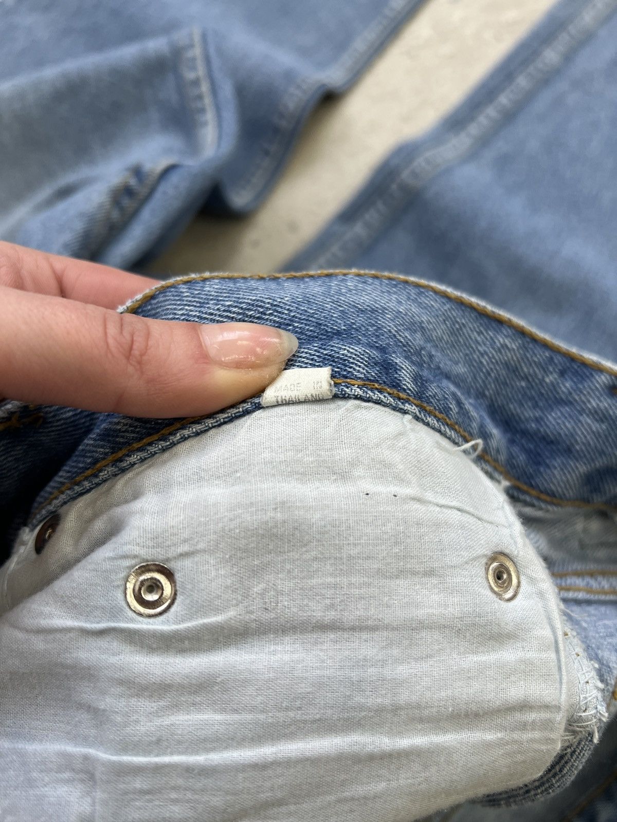 Levi's Light Blue Denim Jeans levis 90s Vintage Casual Style Size US 35 - 7 Thumbnail