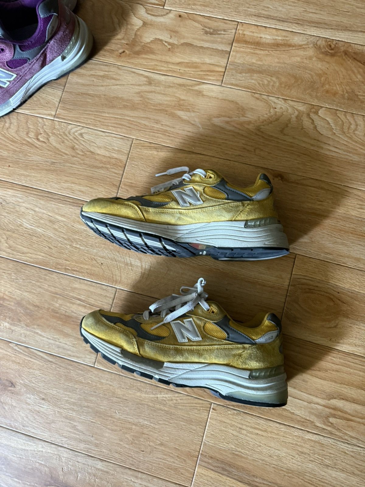 New Balance New Balance 992 - Yellow - Size 9.5 Size US 9.5 / EU 42-43 - 1 Thumbnail