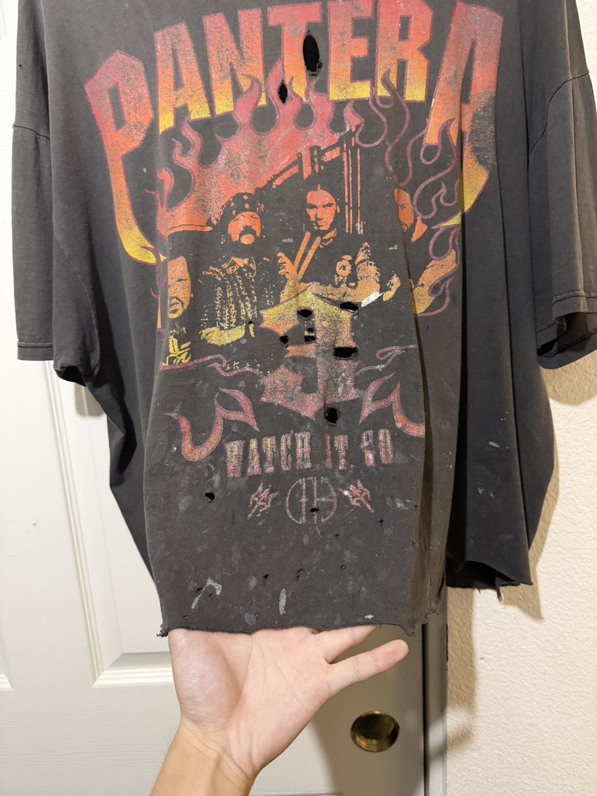 Vintage Vintage Thrashed 90s Pantera Tee Size US L / EU 52-54 / 3 - 3 Thumbnail