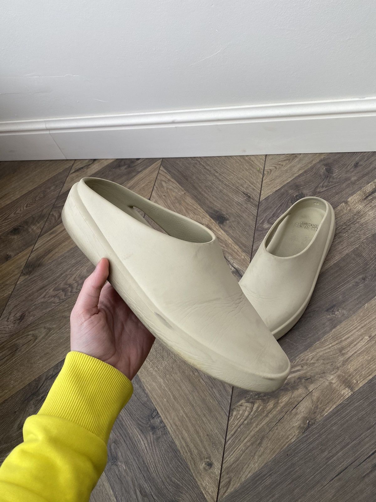Designer × Fear of God × Vintage FEAR OF GOD THE CALIFORNIA 2.0 SNEAKER MULE BEIGE Size US 10 / EU 43 - 4 Thumbnail