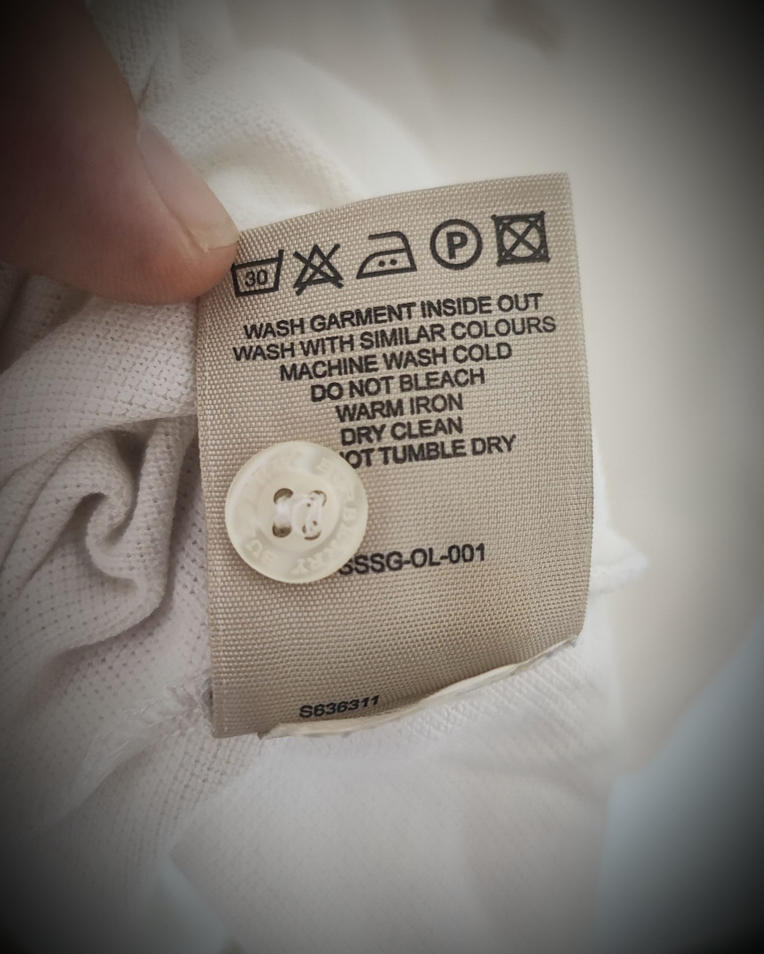 Burberry 🔥 Burberry Polo Size M White 🔥 Size US M / EU 48-50 / 2 - 9 Thumbnail