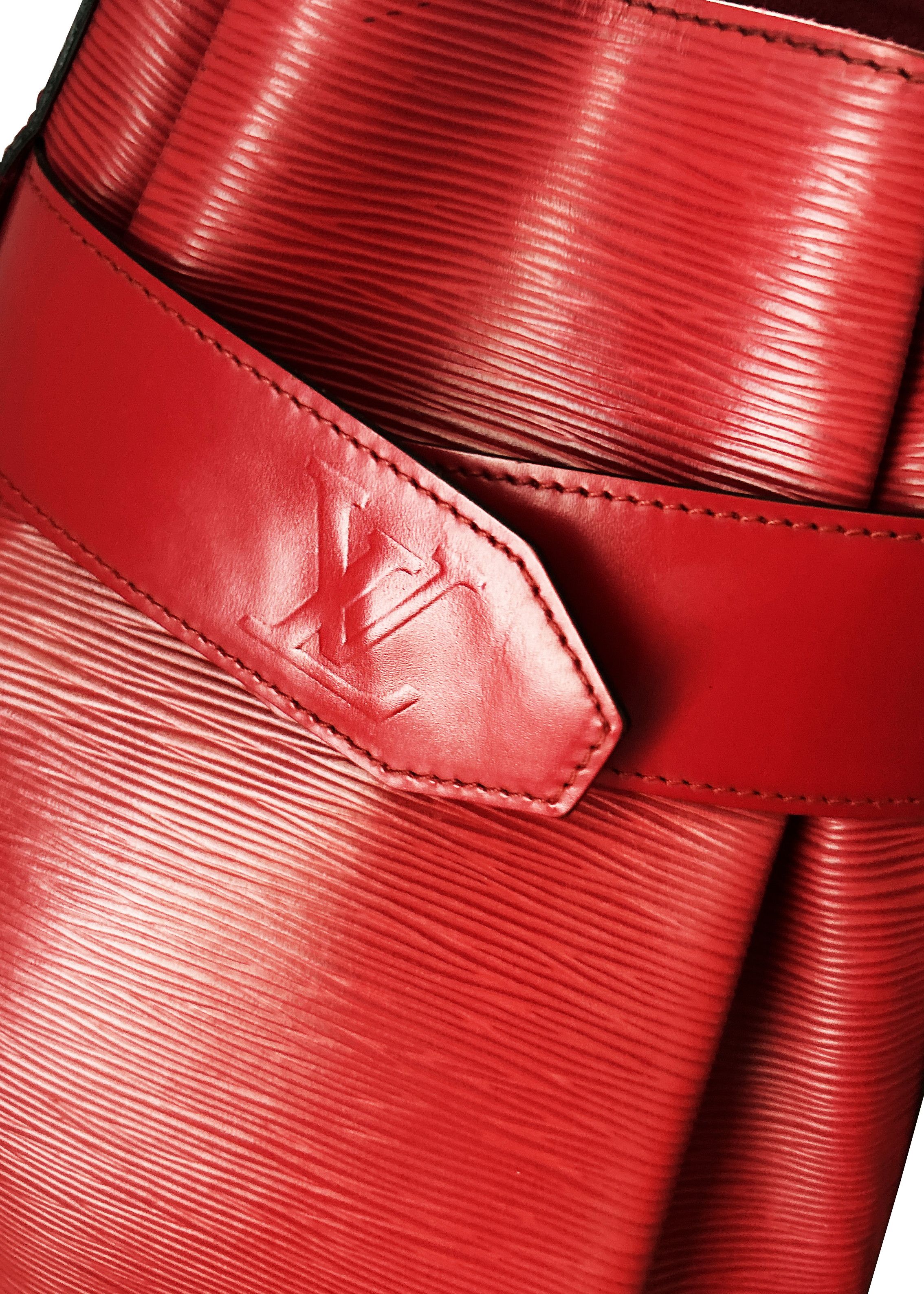 Louis Vuitton Louis Vuitton Epi Leather Bag Size ONE SIZE - 3 Thumbnail