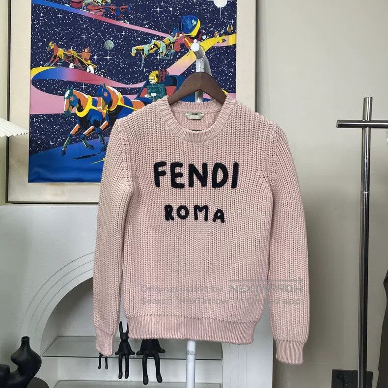 Fendi Fendi Pink Letter Wool Knit Top Size S / US 4 / IT 40 - 1 Thumbnail