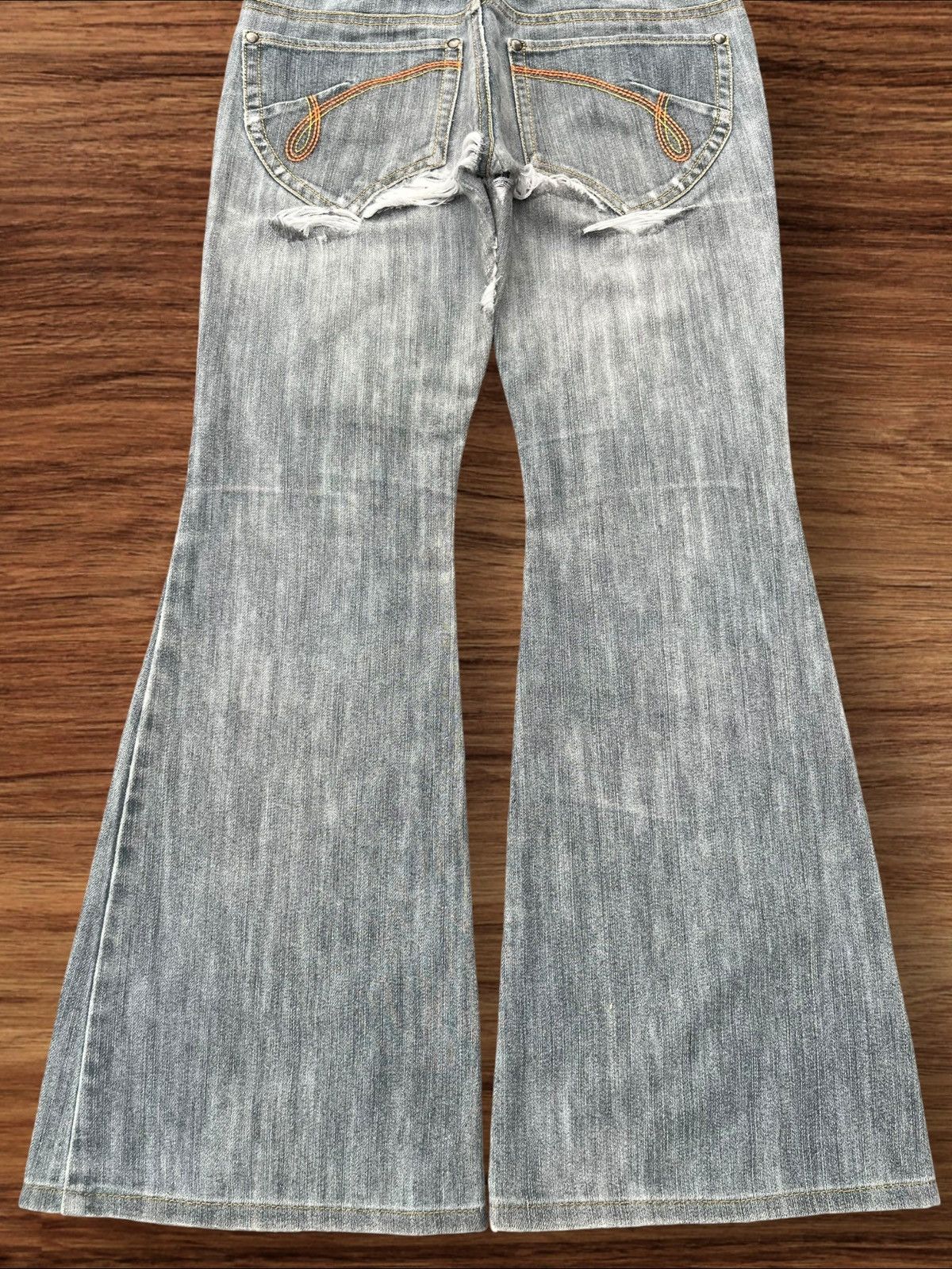 Japanese Brand Vintage Y2K Japanese Brand Distressed Bootcut Flare Jeans Size 27" / US 4 / IT 40 - 8 Thumbnail