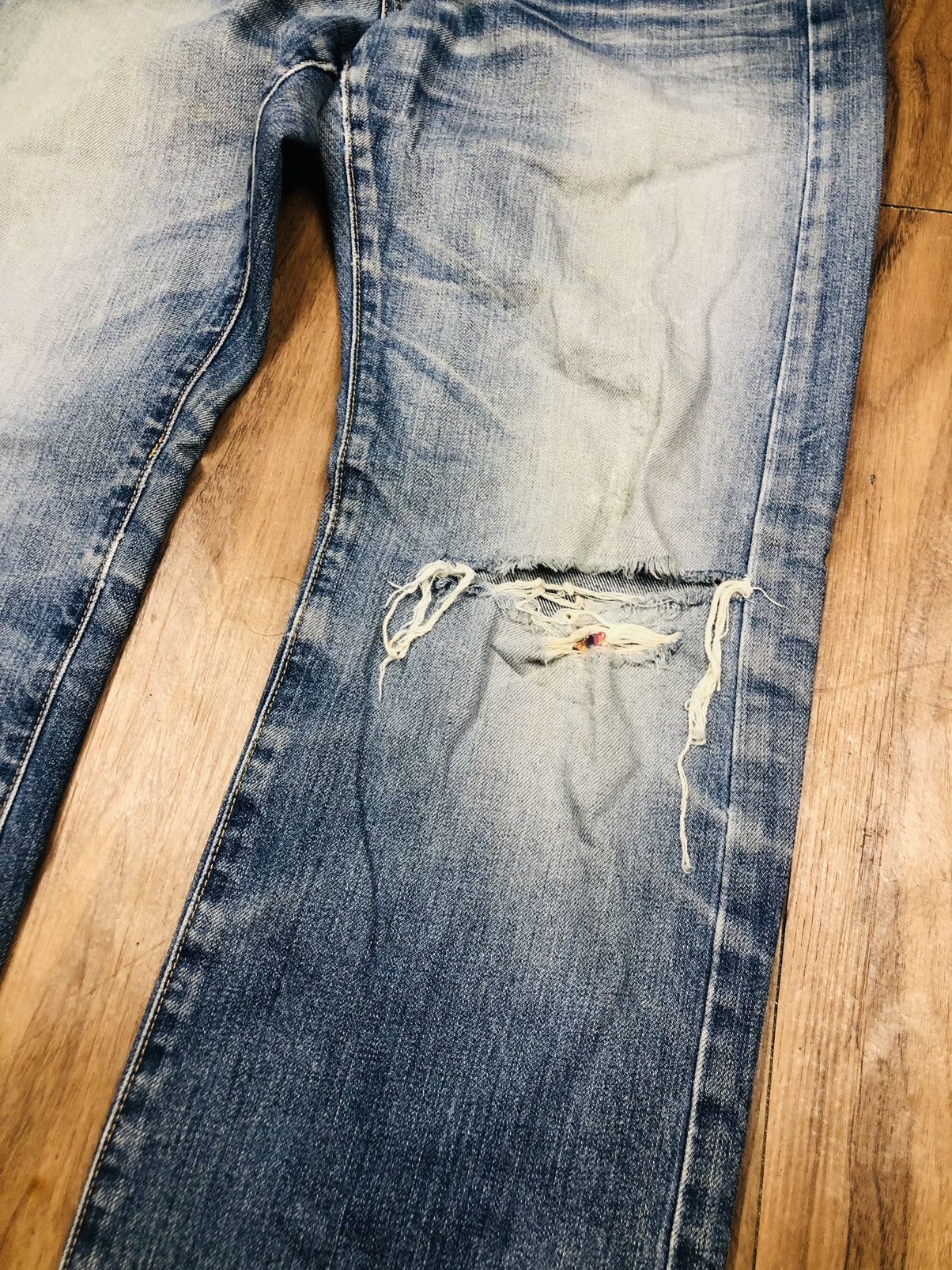 Takeo Kikuchi Takeo Kikuchi Ripped Jeans (35) Size US 34 / EU 50 - 7 Thumbnail