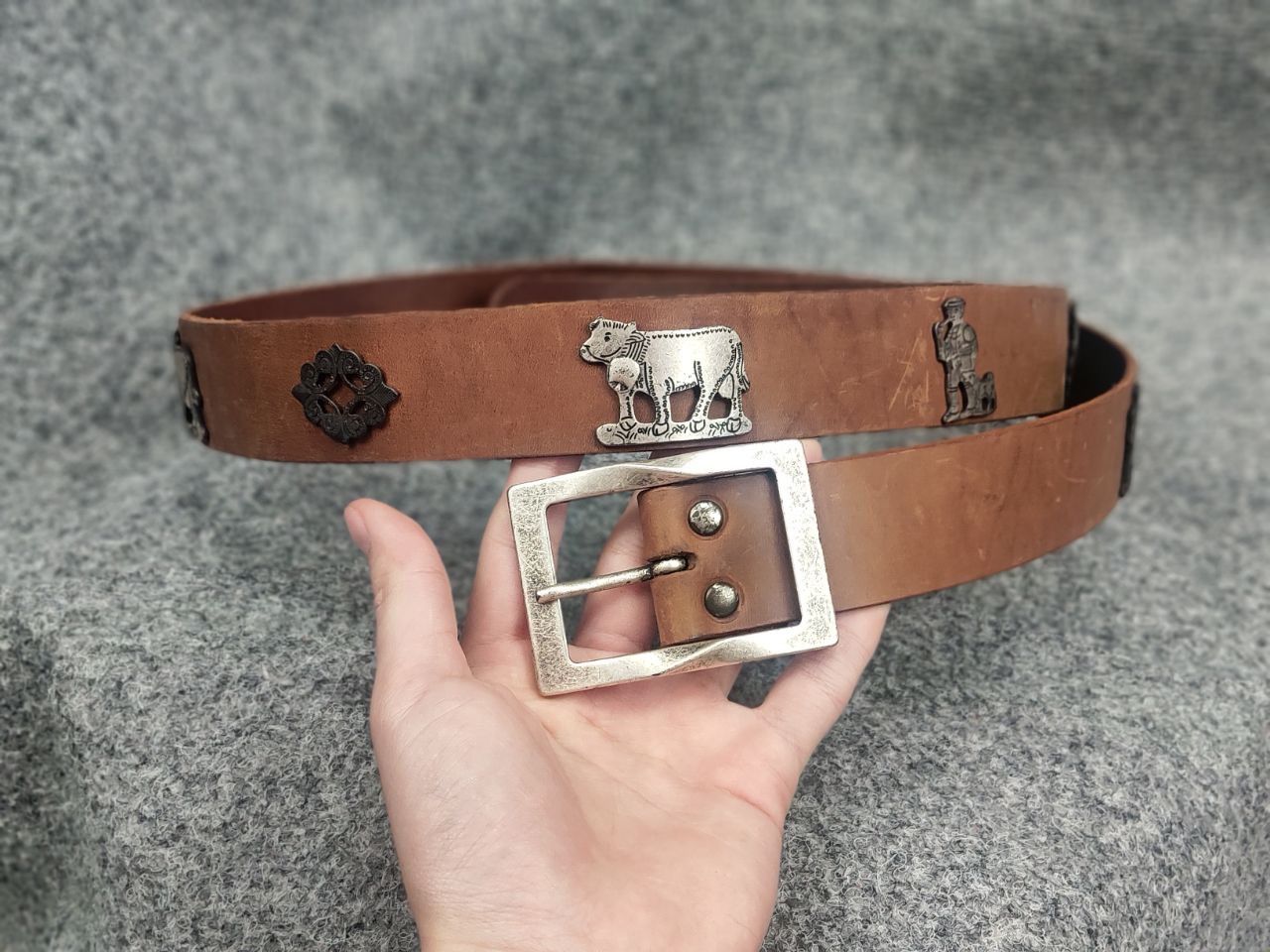 Etro Vintage 90's Etro Leather Metal iconic cows belt Old Money Size ONE SIZE - 3 Thumbnail