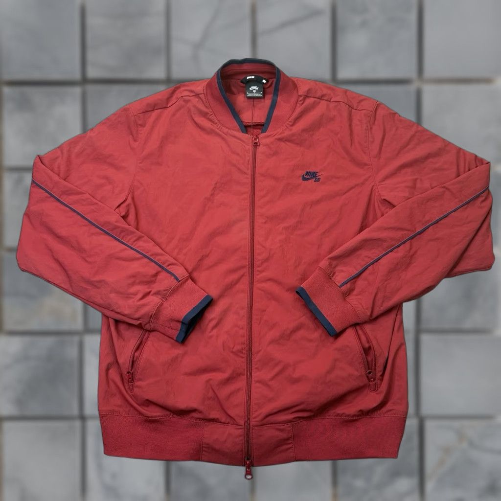 Nike Nike SB Jacket Mens M Red Full Zip Pockets Windbreaker Sports Skateboarding Urban Casual Shirt? Size US M / EU 48-50 / 2 - 1 Thumbnail