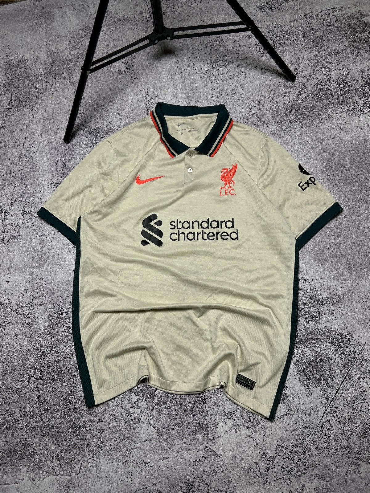Pre-owned Liverpool X Nike Liverpool Nike Soccer Jersey L Size Standard Chartered In Cream