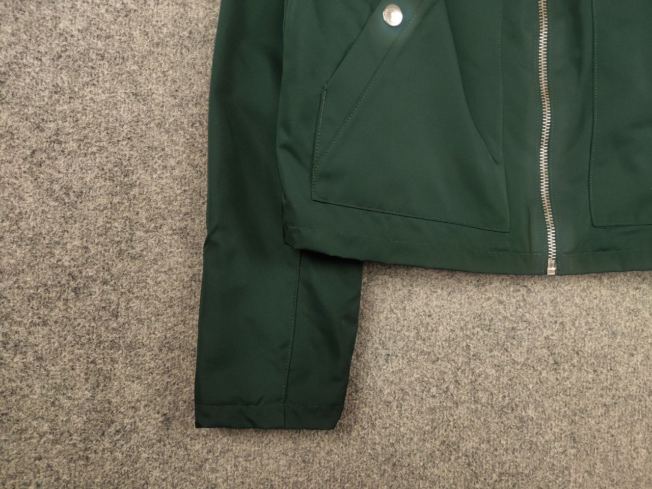 About:Blank About:blank Design Men's Box Logo Cropped Jacket Epsom Green Size US XS / EU 42 / 0 - 8 Thumbnail