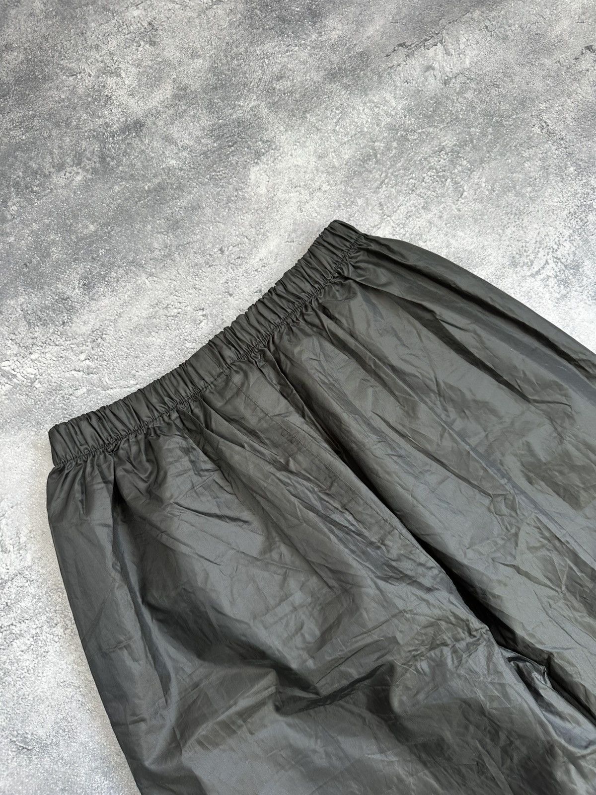 Japanese Brand Japanese Nylon Metal Type Carbon Black Baggy Pants Rare y2k Size US 33 - 13 Thumbnail