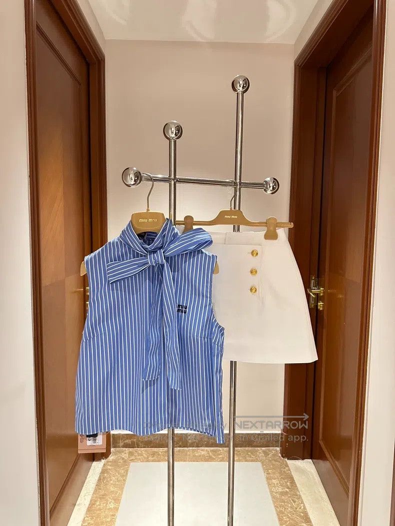 Miu Miu Miu Miu 40 shirt Size L / US 10 / IT 46 - 1 Thumbnail