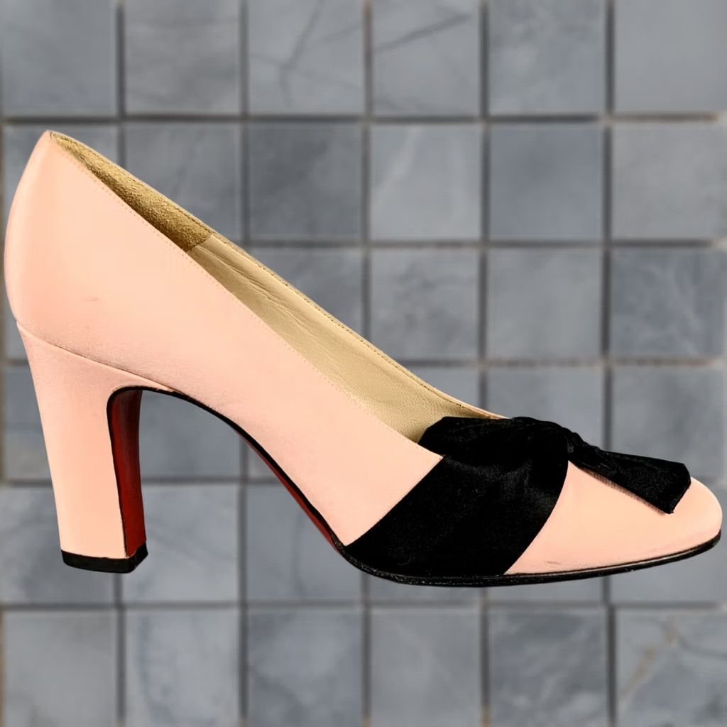 Christian Louboutin CHRISTIAN LOUBOUTIN Pumps Pink Fabric Bow 7.5 Women's Shoes Italy Leather? Satin Bow Pump Women 7.5 Pink Black Fabric Bow Pumps Size US 8 / IT 38 - 1 Thumbnail