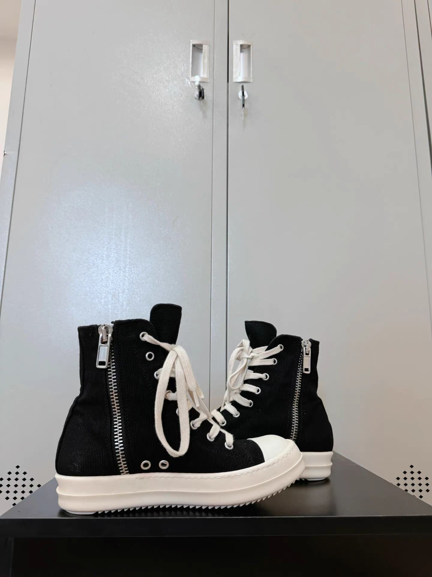 Rick Owens Drkshdw Rick Owens Drkshdw Converse high-top sneakers Size US 5.5 / IT 35.5 - 6 Thumbnail