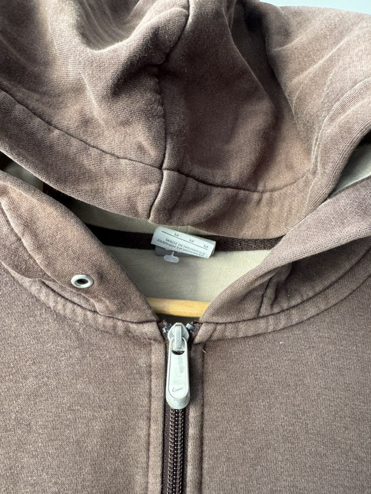 Nike RARE Vintage Nike Brown Zip Hoodie Size US M / EU 48-50 / 2 - 4 Thumbnail