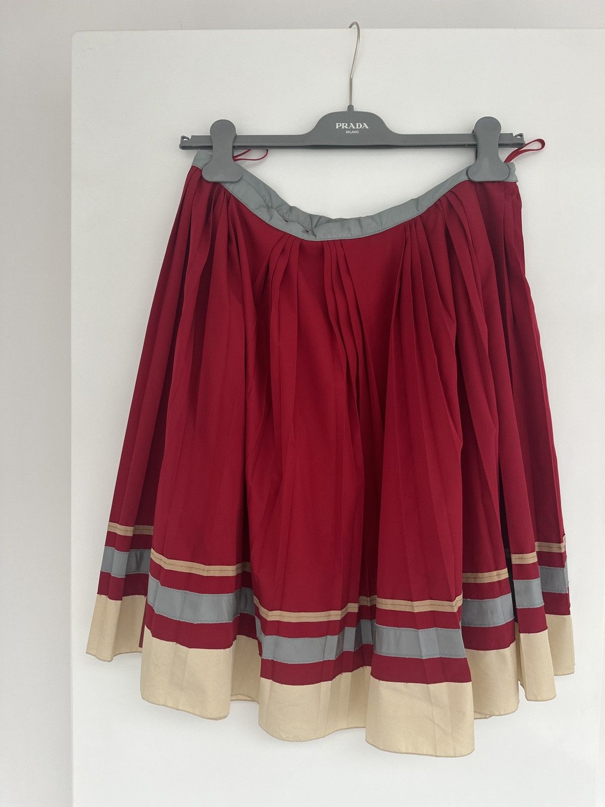 Prada Prada Vintage Skirt Size 28" / US 6 / IT 42 - 1 Thumbnail