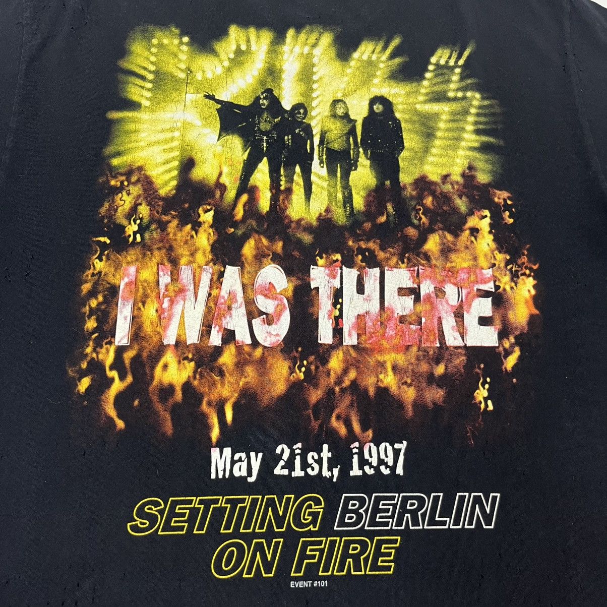 Vintage Vintage Band Tee Kiss Worldwide Tour 97/98 90’s merch Size US XL / EU 56 / 4 - 11 Thumbnail