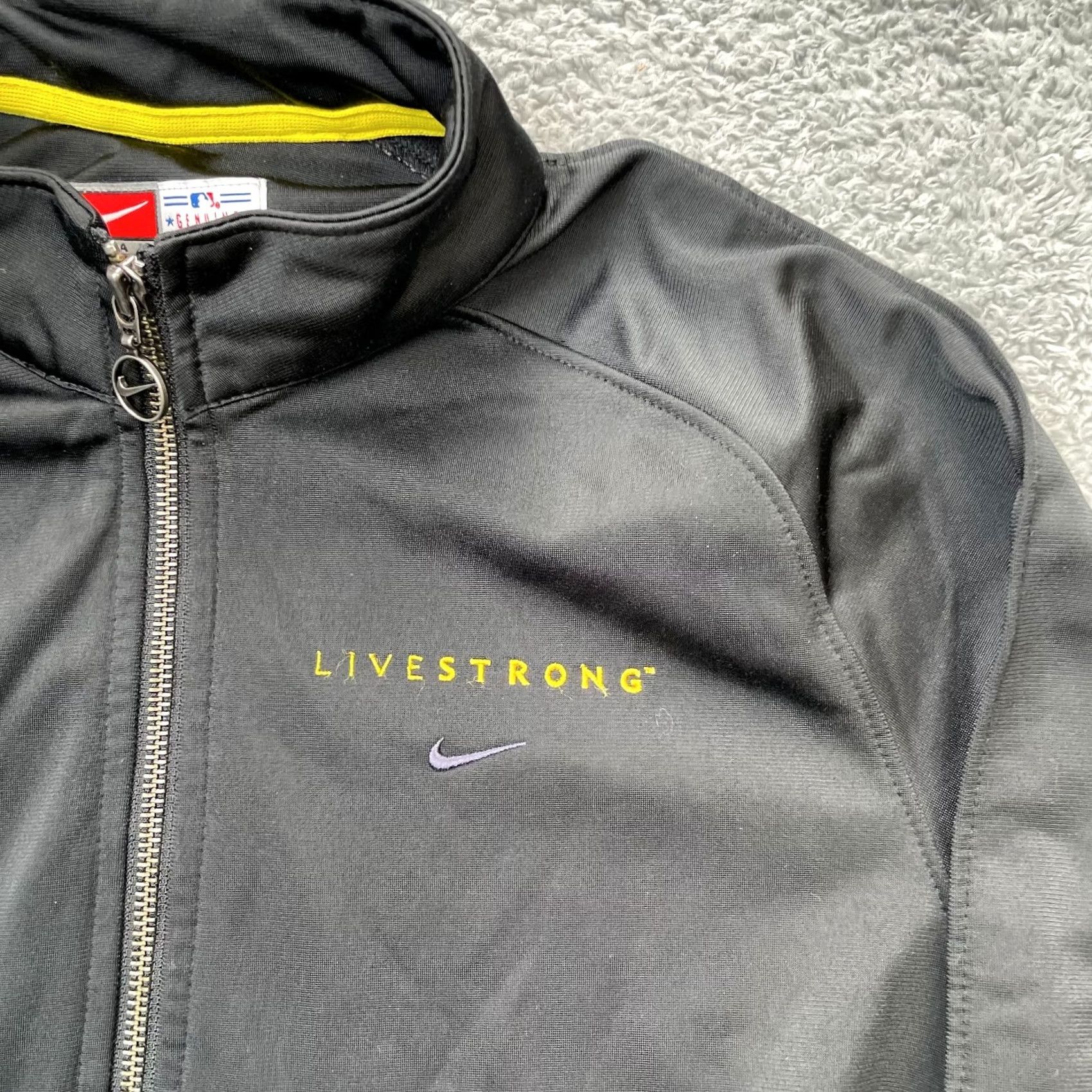 Nike VTG Nike Jacket Men Large Black Full Zip Stand-Up Collar 90s Sports Softshell Coat Size US L / EU 52-54 / 3 - 2 Thumbnail