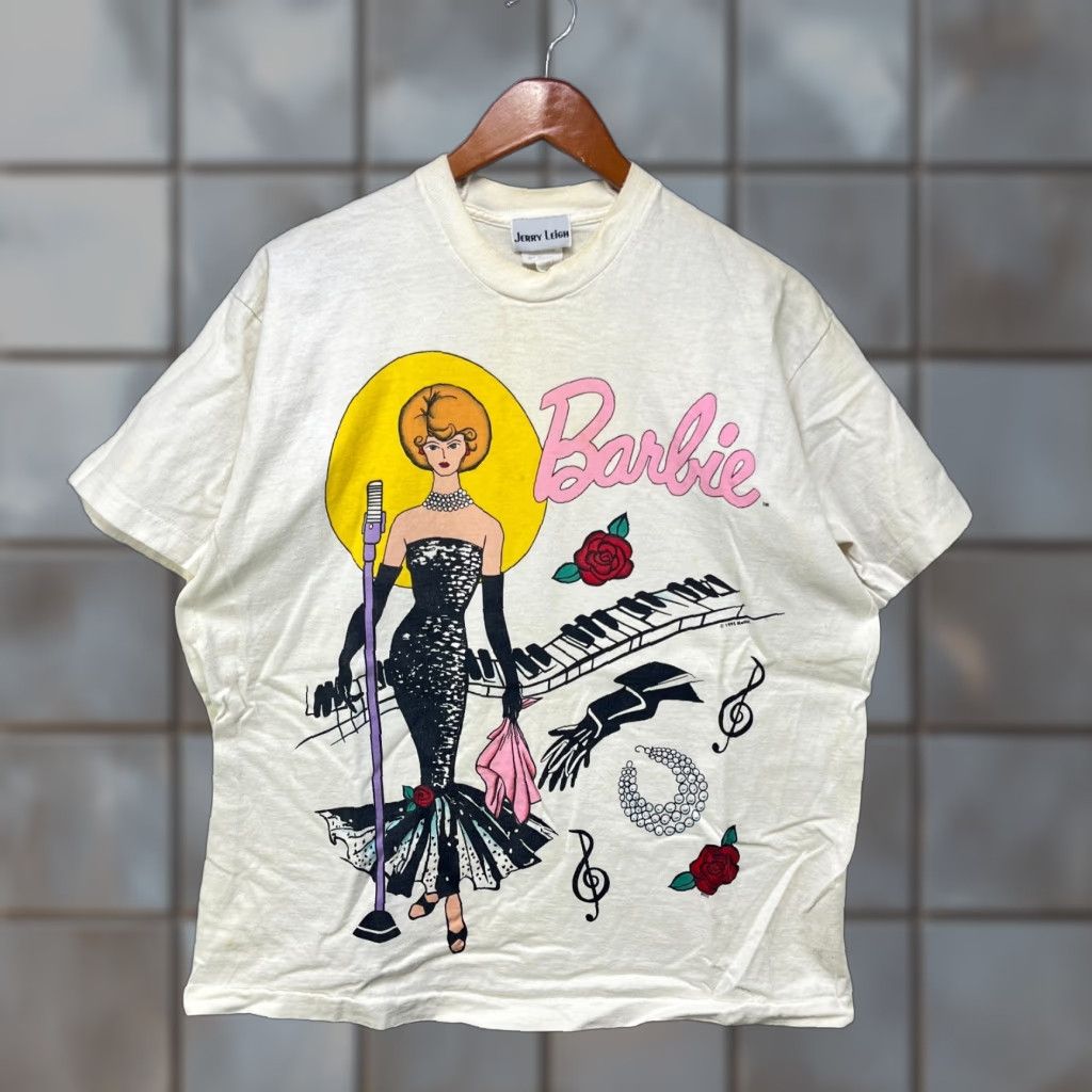 Vintage Vintage Barbie T Shirt XL Men White 90s Crew Neck Short Sleeve Knit Cotton Logo Embroidered Jacket? Size US XL / EU 56 / 4 - 1 Thumbnail