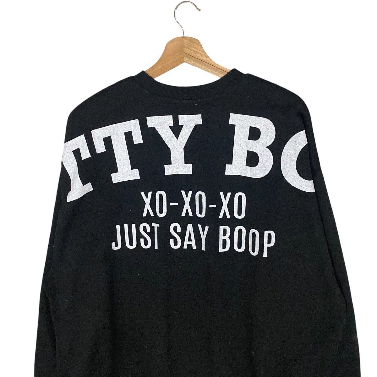 Anime × Cartoon Network × Vintage 🔥VINTAGES BETTY BOOP X STRANGE HEAVEN LETTERMAN SWEATSHIRT Size US L / EU 52-54 / 3 - 5 Thumbnail