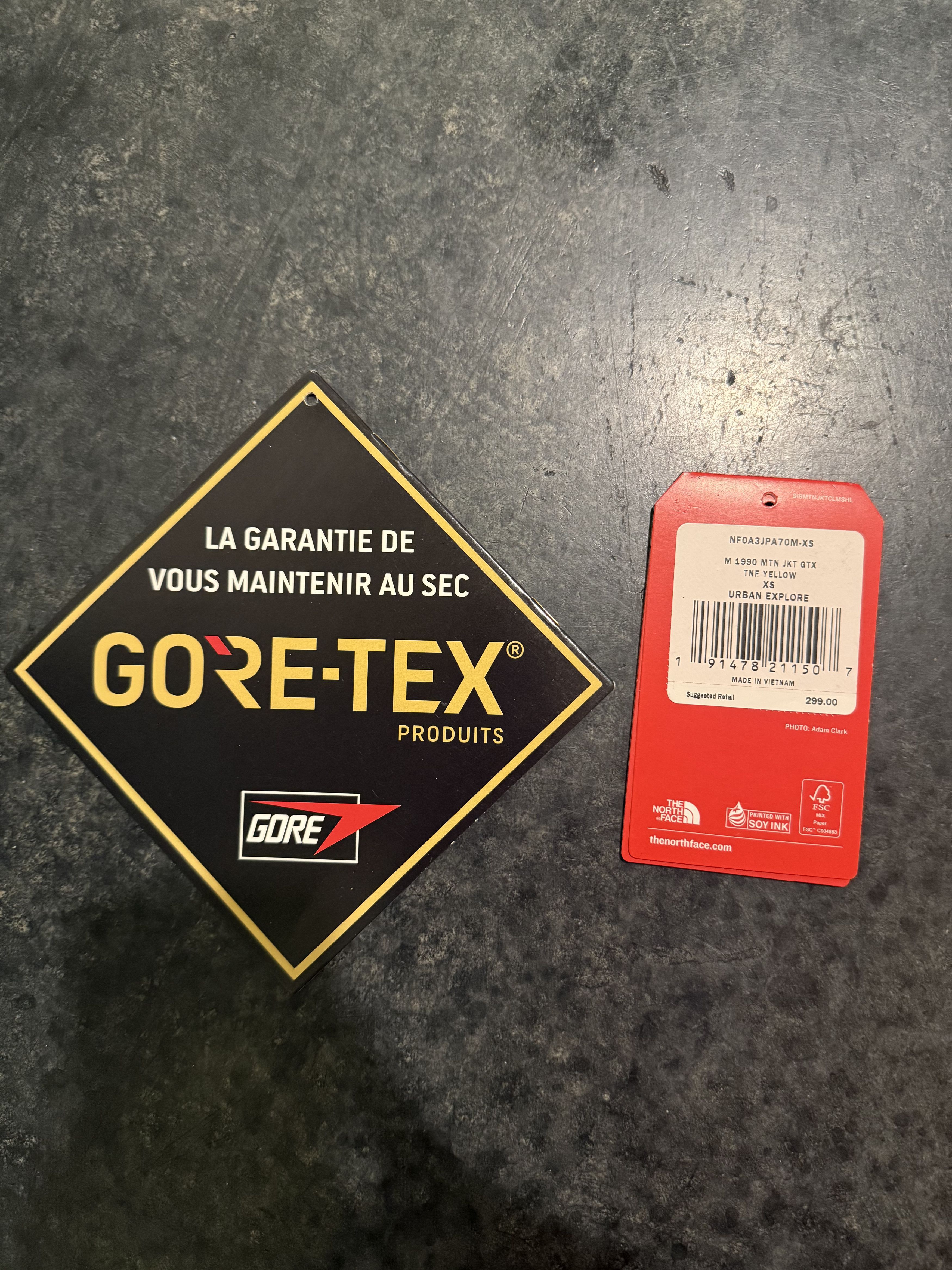 The North Face Mountain Jacket 1990 Gore-Tex - TNF Yellow Size US XS / EU 42 / 0 - 11 Thumbnail