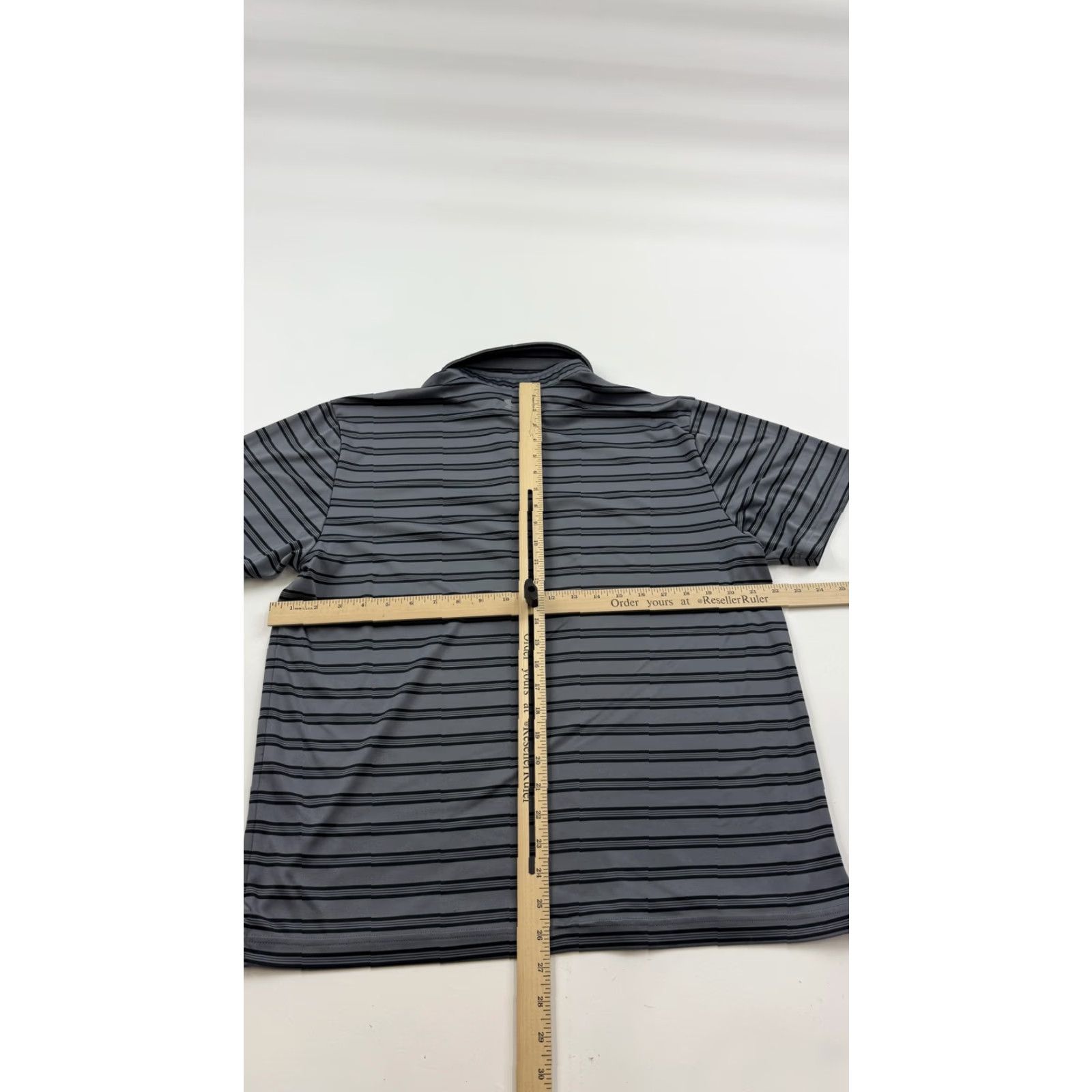 Under Armour Under Armour Polo Shirt Mens L Gray Striped HeatGear Golf Athletic Loose Fit Size US L / EU 52-54 / 3 - 5 Thumbnail