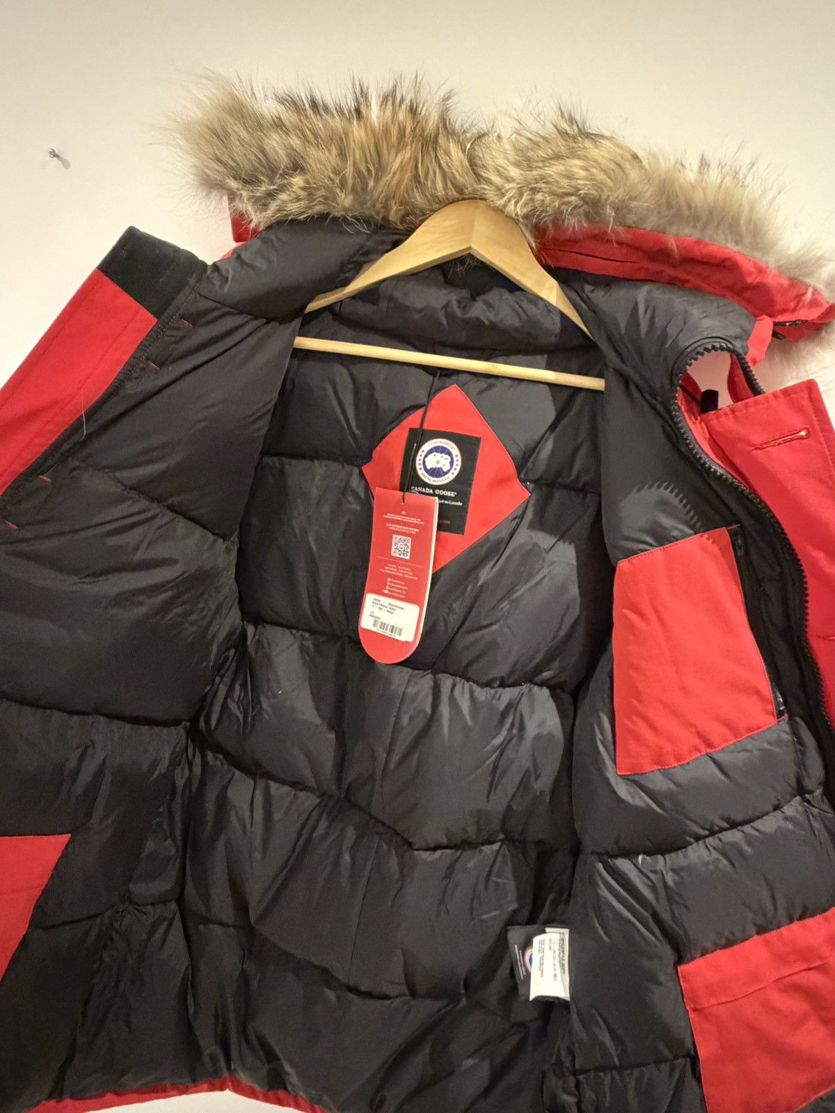 Canada Goose Canada goose chateau parka Size US L / EU 52-54 / 3 - 5 Thumbnail