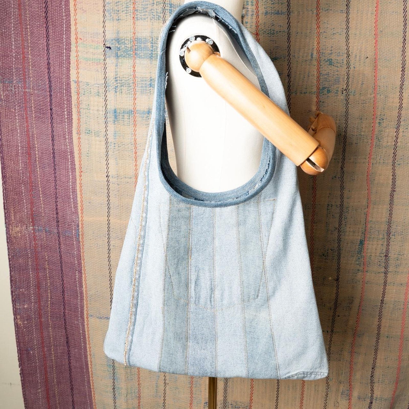 Other Custom upcycled shoulder bag / Upcycled reversible hobo bag Size ONE SIZE - 7 Thumbnail