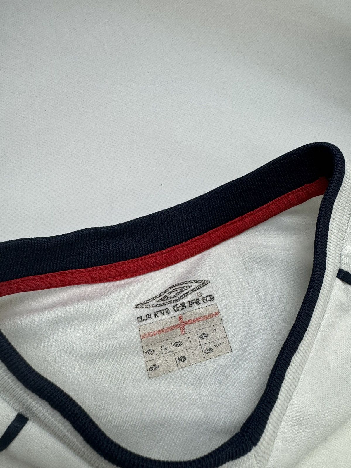 Umbro Rare vintage England umbro soccer jersey Size US XL / EU 56 / 4 - 9 Thumbnail