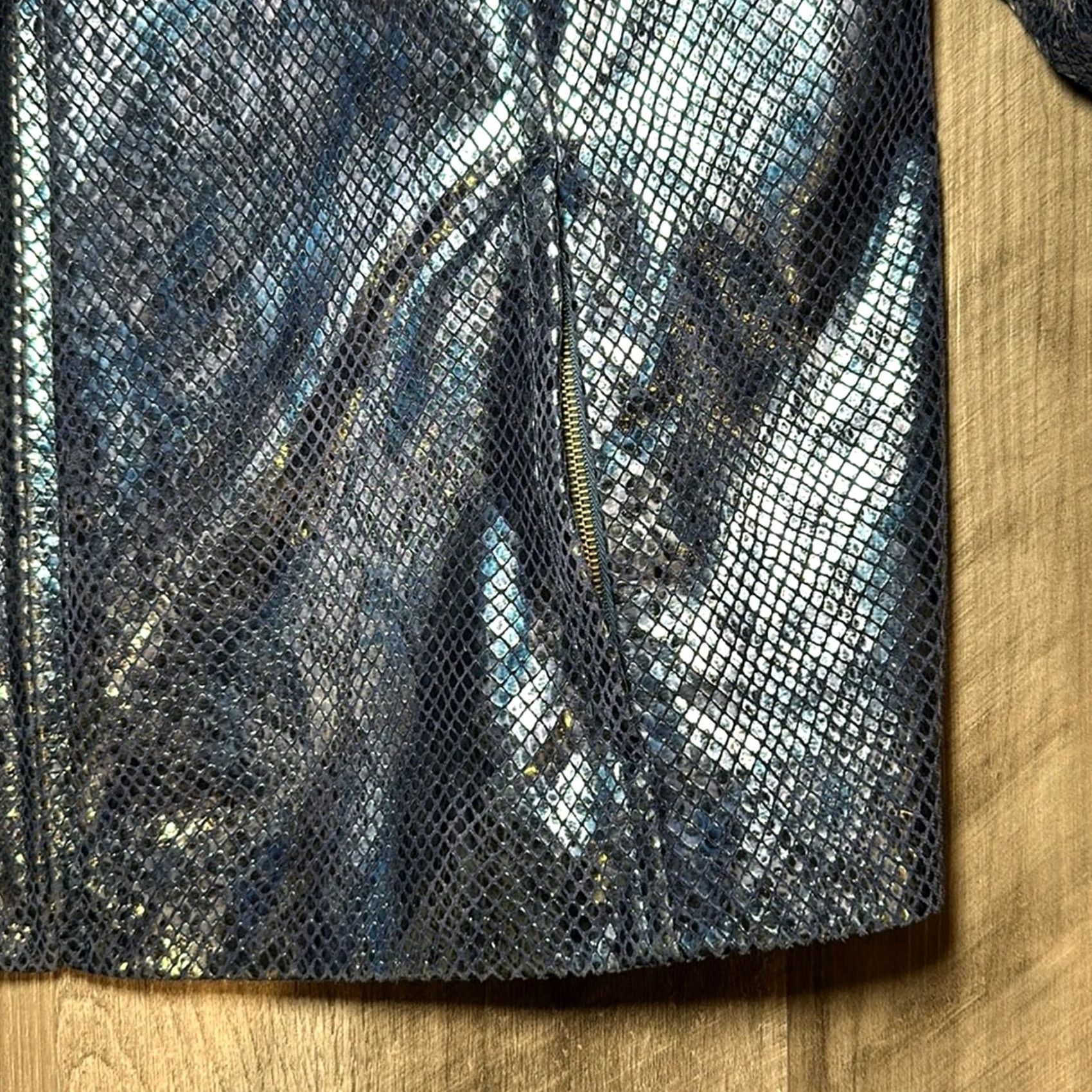 Escada ESCADA Bomber Jacket Leather Blue Snakeskin Pig Suede Metallic 8 Womens Size M / US 6-8 / IT 42-44 - 4 Thumbnail