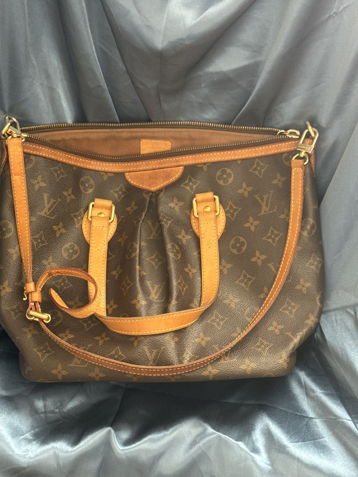 Louis Vuitton Louis Vuitton Palermo PM Size ONE SIZE - 1 Thumbnail