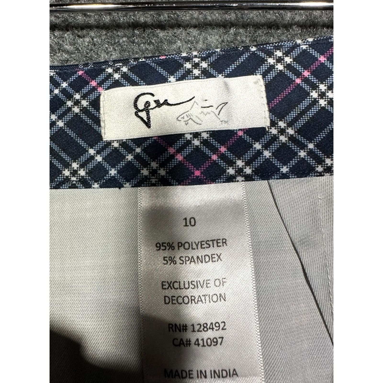 Vintage Greg Norman Shorts Womens 10 Blue Pink Plaid Bermuda Pockets Golf Shirt Size 32" / US 10 / IT 46 - 5 Thumbnail