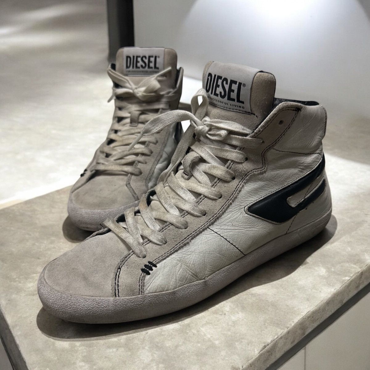 Diesel DIESEL LEATHER HI-TOP SHOES SKATEBOARDING Size US 10 / EU 43 - 1 Thumbnail