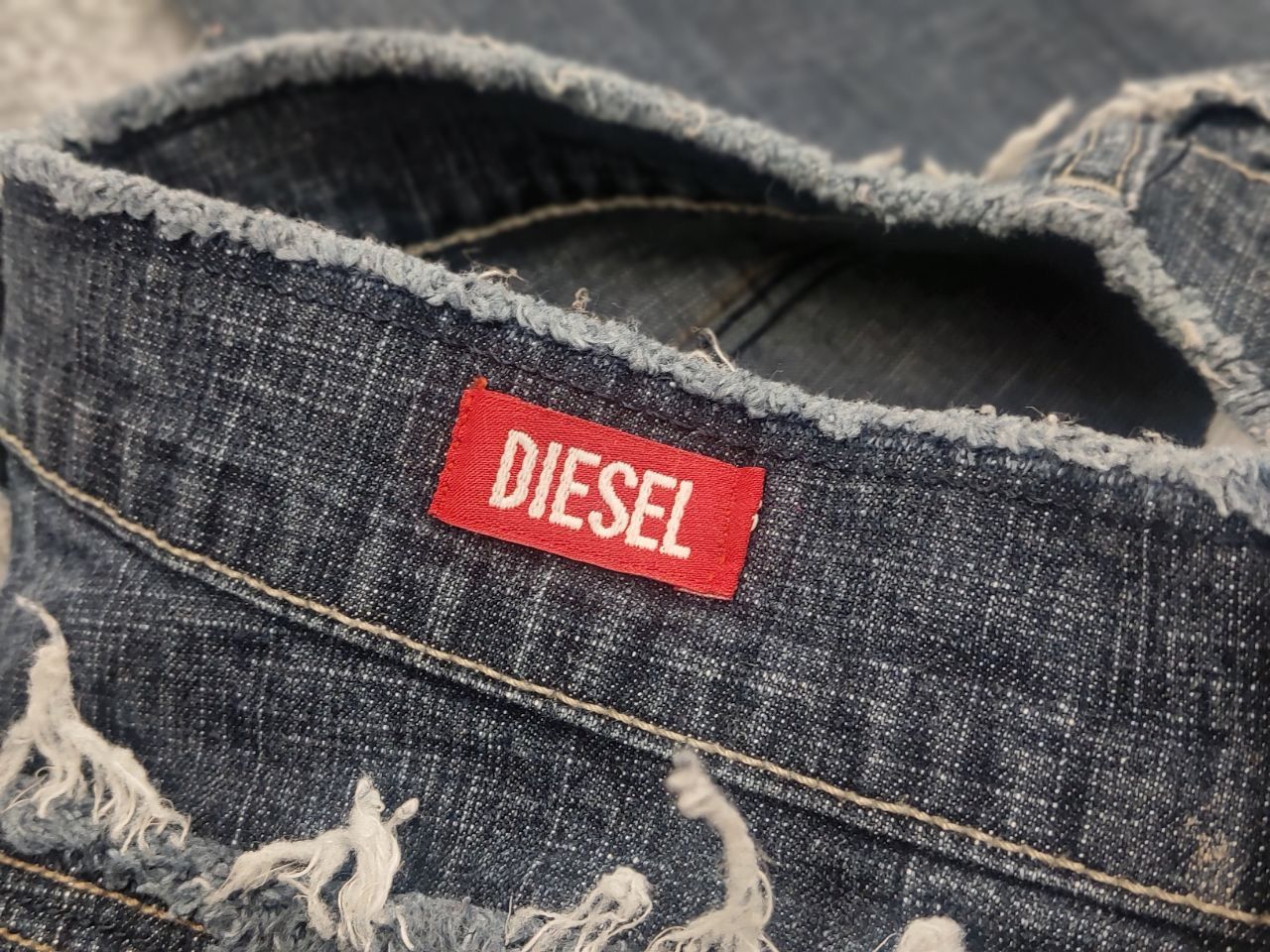 Diesel Rare Vintage Diesel Distressed Denim Flared Jeans Y2k Style Size 32" / US 10 / IT 46 - 15 Thumbnail
