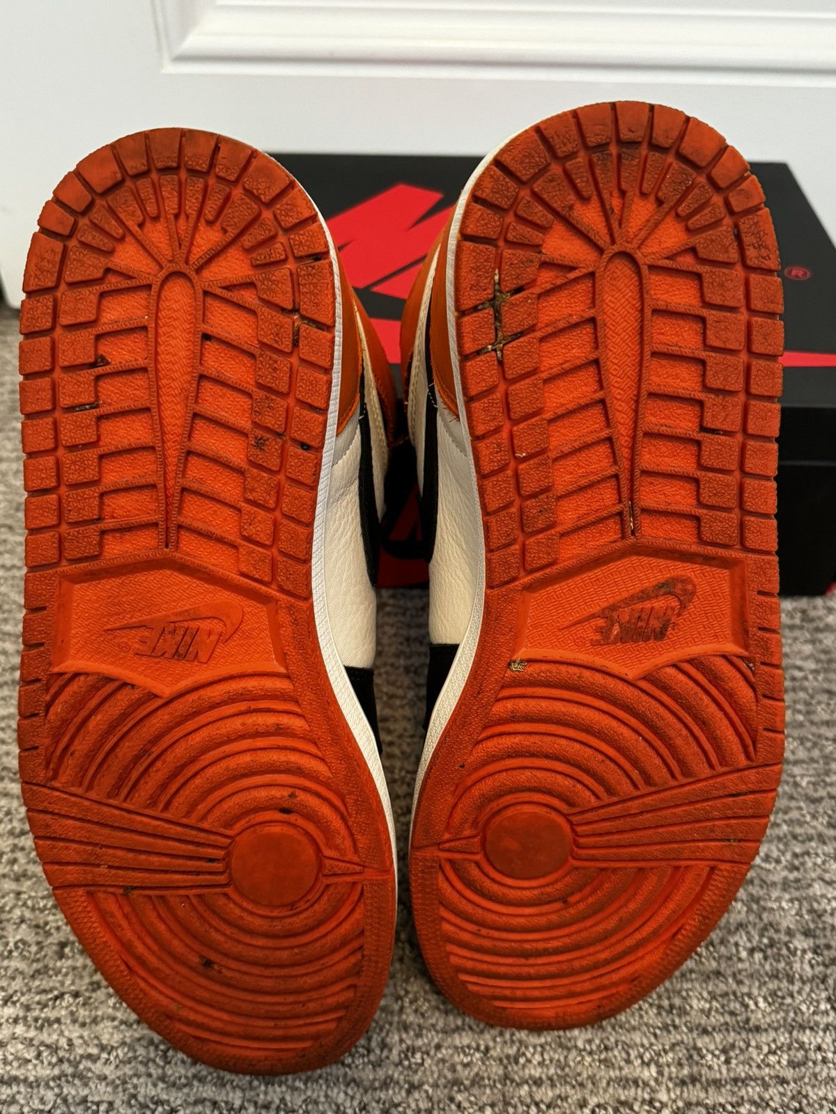 Nike Jordan 1 Retro Shattered Backboard Size US 10.5 / EU 43-44 - 8 Thumbnail